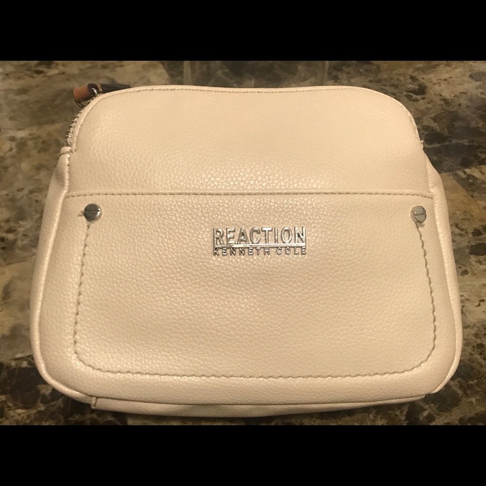 Kenneth Cole crossbag